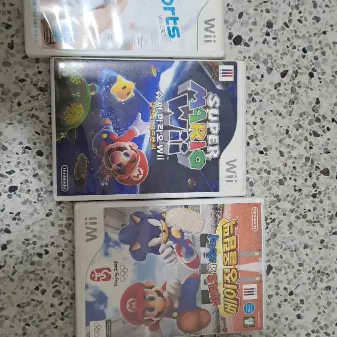 [SOLD OUT] 닌텐도 Wii 본체 + 주변기기 일괄