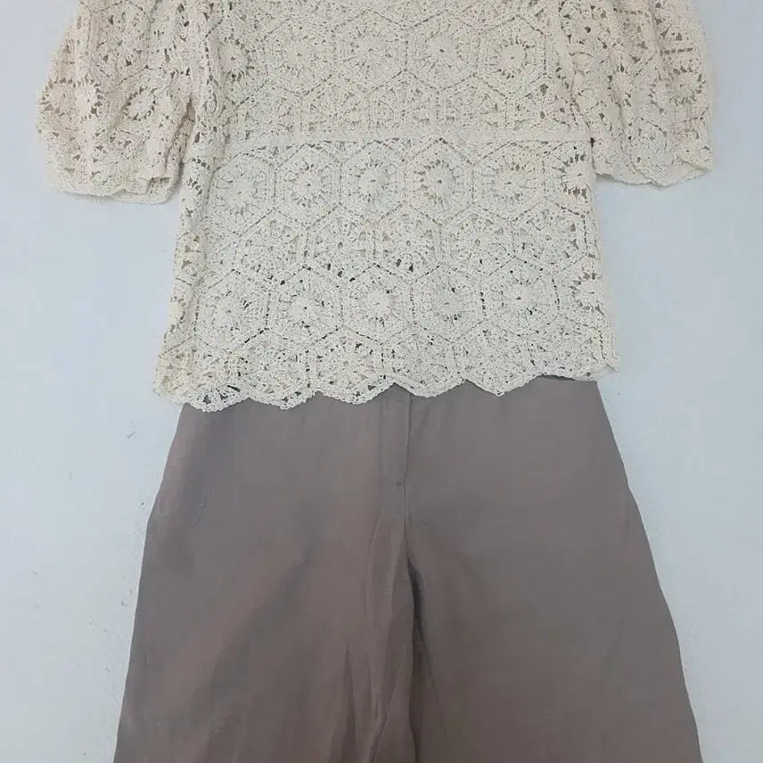 [BUNJANG] Ivory Crochet Knit Short Sleeve Blouse / 아이보리 크로셰 뜨개 반팔 블라우스