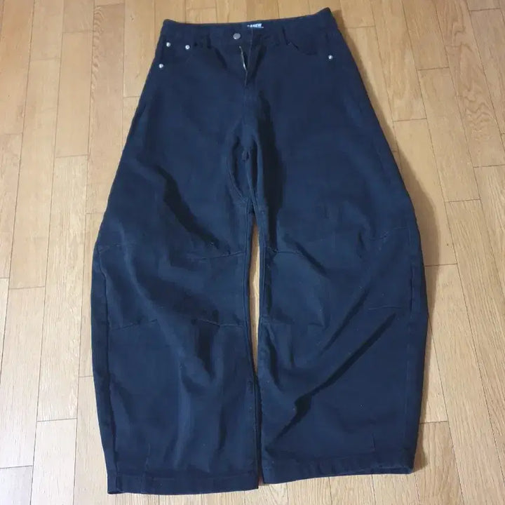 [SOLD OUT] DANNEW PRODUCT 블랙 와이드 팬츠 L