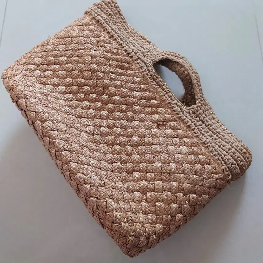 [BUNJANG] Rattan Tote Bag with Cherry Brooch / 체리브로치 장식 라탄 토트백 (사이즈 큼)