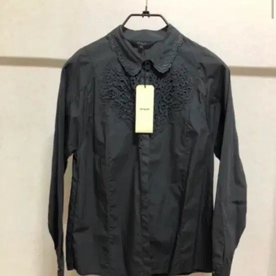 [BUNJANG] On&amp;On Embroidered Shirt (New) / on&amp;on 자수셔츠 (새제품