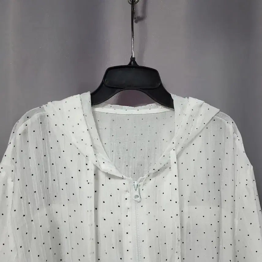 [SOLD OUT] 오버핏 프릴 도트 시스루 후드 집업