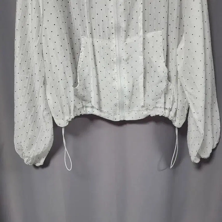 [SOLD OUT] 오버핏 프릴 도트 시스루 후드 집업