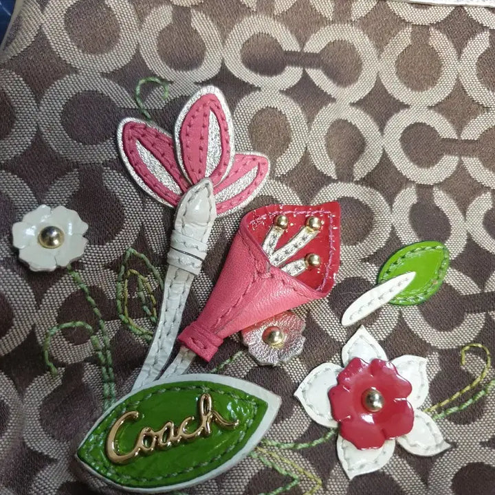 [SOLD OUT] (빈티지) COACH 코치 모노그램 플라워 패치 미니 숄더백