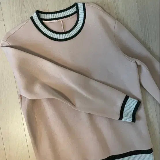 [BUNJANG] SYSTEM Pink Roundneck Sweatshirt / 시스템 핑크 라운드넥 맨투맨