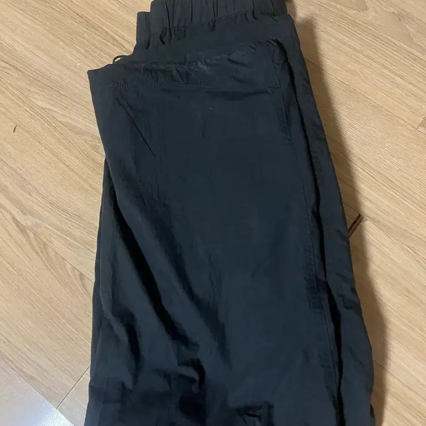[SOLD OUT] 무신사스탠다드 시티 레저 CN 와이드 벨티드 파라슈트 팬츠 30