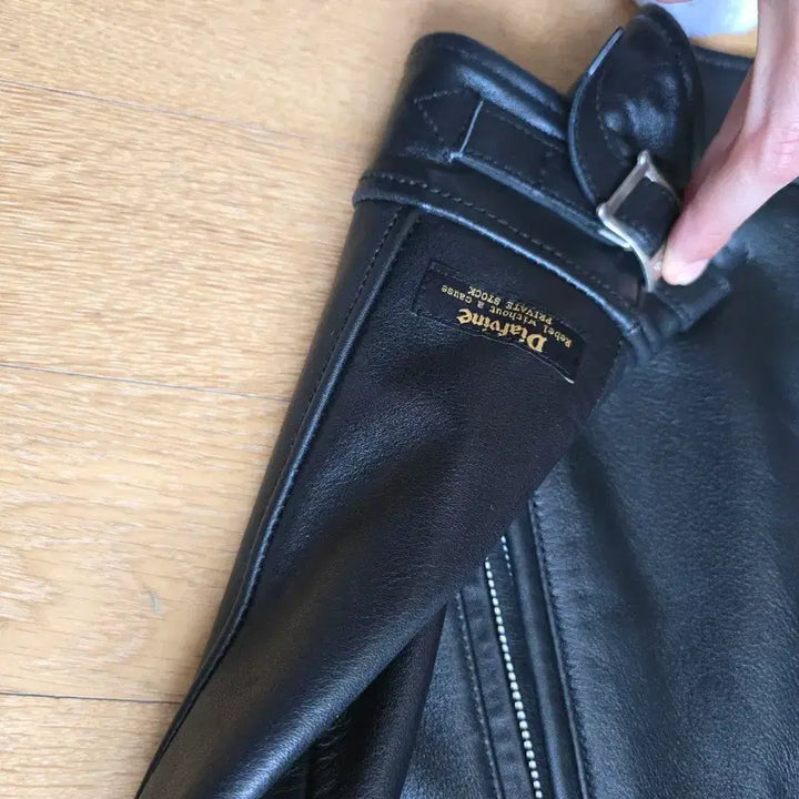 [BUNJANG] D.A.F.B. Log Star Leather Jacket / 디아프바인 로그스타