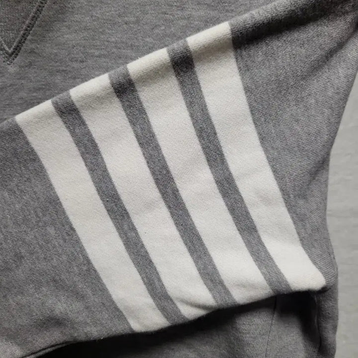 [BUNJANG] Thom Browne Diagonal Stripe Sweatshirt / [정품] 2 / 톰브라운 사선완장 맨투맨