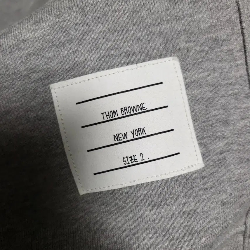 [BUNJANG] Thom Browne Diagonal Stripe Sweatshirt / [정품] 2 / 톰브라운 사선완장 맨투맨