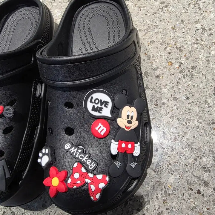 [BUNJANG] 7cm Elevated Black Crocs with Mickey Mouse Jibbitz / (새상품)7cm 키높이 크록스