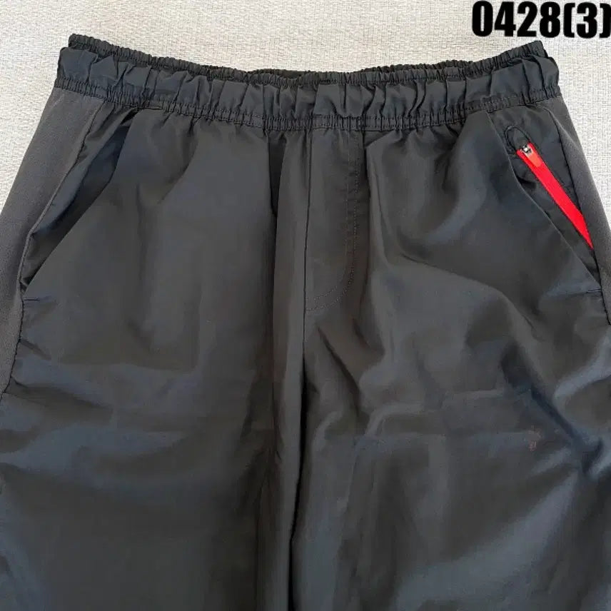 [BUNJANG] Puma Black Shorts Red Point S / 푸마 블랙 반바지 레드포인트 S  0428(3)