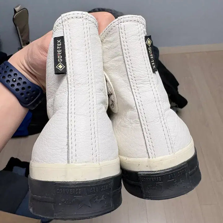 [BUNJANG] Converse Chuck Taylor Gore-Tex Sneakers / 척테일러 고어택스