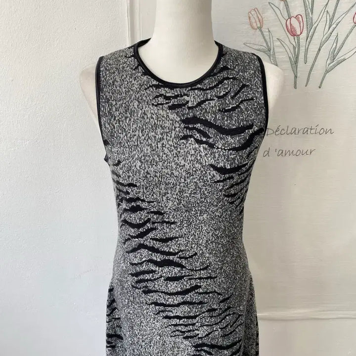 [BUNJANG] Morgan Black Leopard Print Sleeveless Dress / 모르간 블랙 호피 패턴 슬리브리스 원피스 170