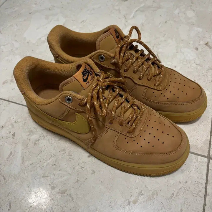 [SOLD OUT] 나이키 된장포스 275