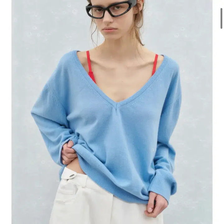 [BUNJANG] Poeto Serena Deep V-Neck Knit / 포에토 딥 브이넥 니트 serena deep v neck knit
