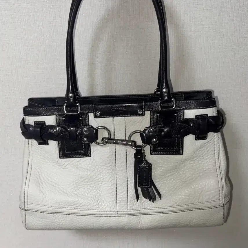[BUNJANG] Coach Ivory Buckle Leather Shoulder Bag / 코치 아이보리 버클 가죽 숄더백