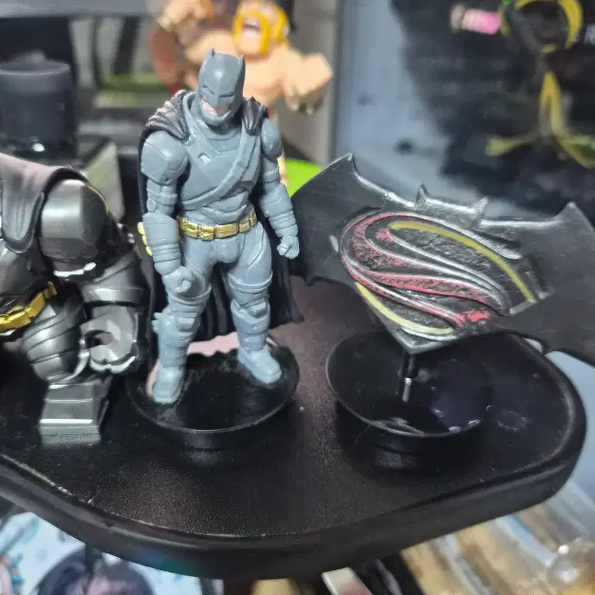 [BUNJANG] Armored Batman Figure / 아머드 배트맨 피규어