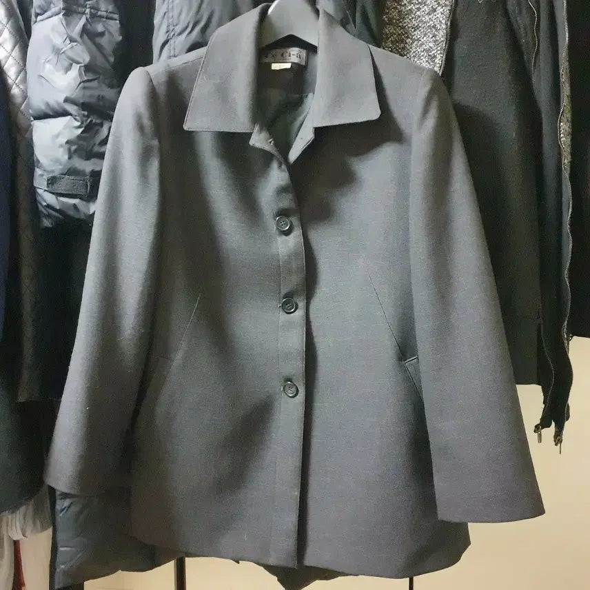 [BUNJANG] A-Line Tailored Suit Jacket - Size 77 / A라인 단정한 정장 자켓 77사이즈