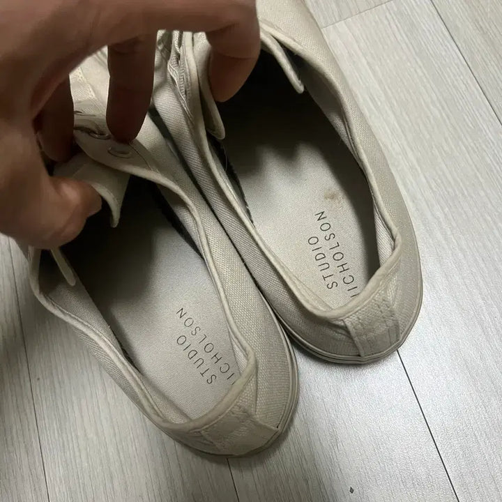 [BUNJANG] Studio Nicholson Moonstar Dove Sneakers / [280]스튜디오니콜슨 문스타 도브