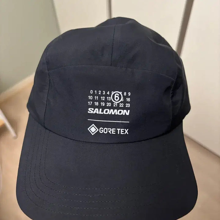 [BUNJANG] Salomon x MM6 Maison Margiela Cap Deep Black / 살로몬 x MM6 메종 마르지엘라 캡 딥 블랙