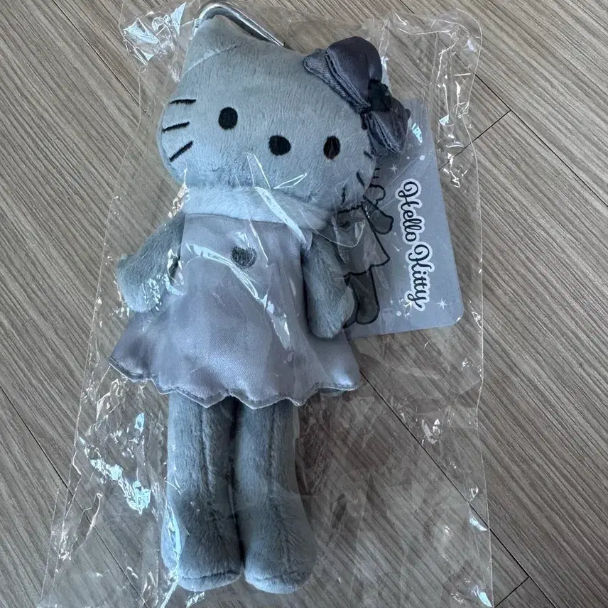 [BUNJANG] Black Angel Collection Monotone Long-Legged Kitty Plush / 블랙 엔젤 컬렉션 모노톤 롱다리 키티