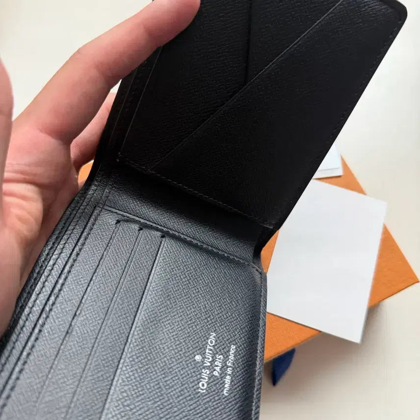 [BUNJANG] Louis Vuitton Eclipse Multiple Wallet / 루이비통 이클립스 멀티플월렛 반지갑 급처