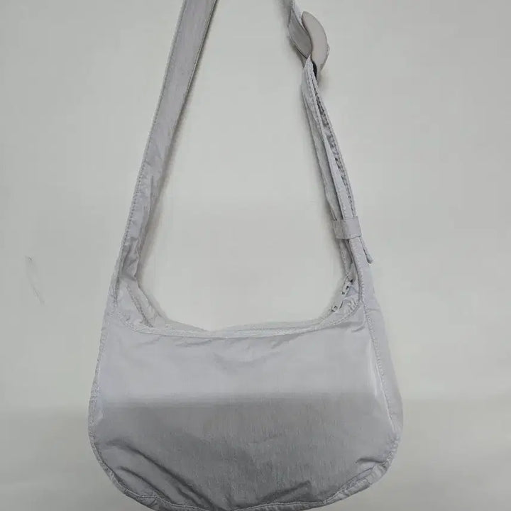 [BUNJANG] COS Nylon Crossbody Saddle Bag Light Grey / 코스 나일론 크로스바디 새들백 라이트그레이
