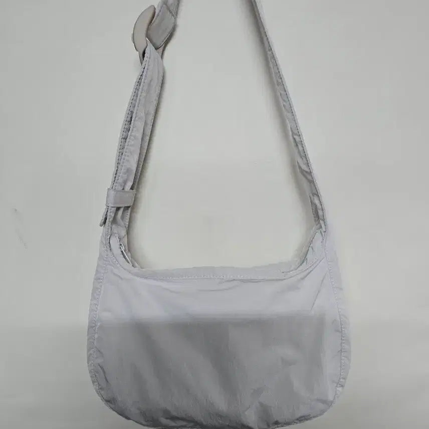 [BUNJANG] COS Nylon Crossbody Saddle Bag Light Grey / 코스 나일론 크로스바디 새들백 라이트그레이