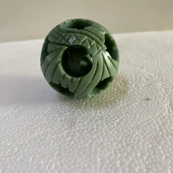 [BUNJANG] Jade Sculpture with Nested Jade Ornaments / 큰 옥속에 또 다른 옥들이 들어있는 옥조형/ 요316