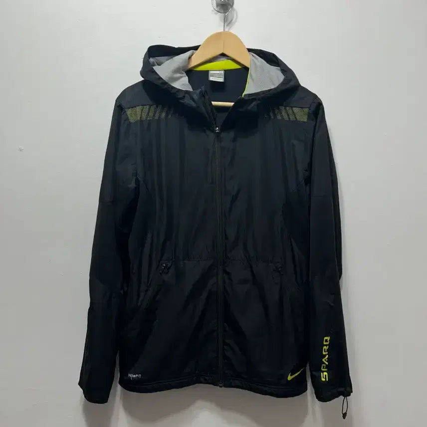 [BUNJANG] Nike SPARQ Hooded Windbreaker Black M / 나이키 SPARQ 후드 바람막이 블랙 M