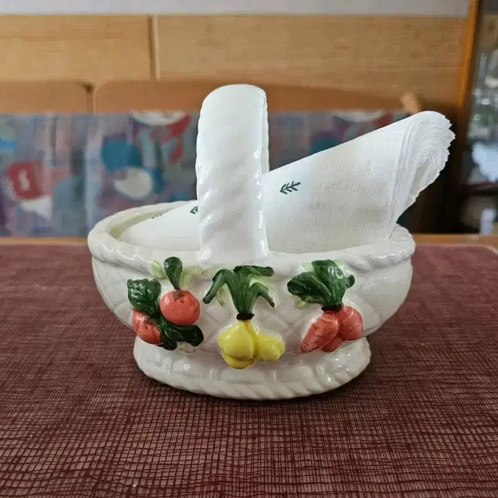 [BUNJANG] Antique Ceramic Basket with Vegetable Decoration / 앤티크 티스푼 꽂이, 수반, 채소로 장식된 세라믹 바구니
