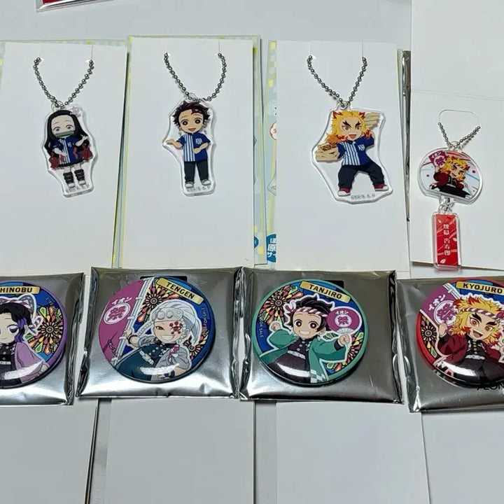 [BUNJANG] Demon Slayer Ion Collaboration Acrylic Keychain &amp; Can Badge Bundle / 귀멸의 칼날 이온 콜라보 키홀더 캔뱃지 일괄 판매
