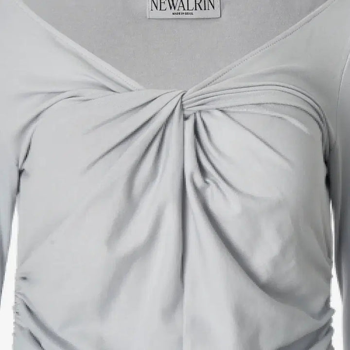 [BUNJANG] Newearlin Luna Twisted Shirring Top / 뉴얼린 루나 트위스티드 셔링탑