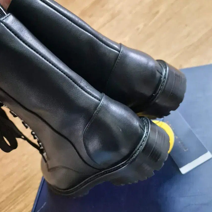 [BUNJANG] SUECOMMA BONNIE Ankle Boots Size 230 / 슈콤마보니 부츠 230(360)새상품급