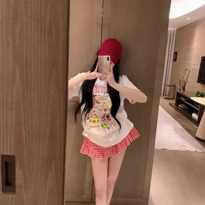 [BUNJANG] Kitty Character Short Sleeve T-Shirt White / 키티 캐릭터 반팔 티셔츠 화이트