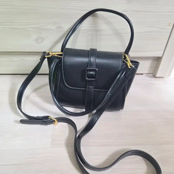[BUNJANG] Black Belt Buckle Mini Tote Bag / 블랙 벨트 버클 미니 토트백