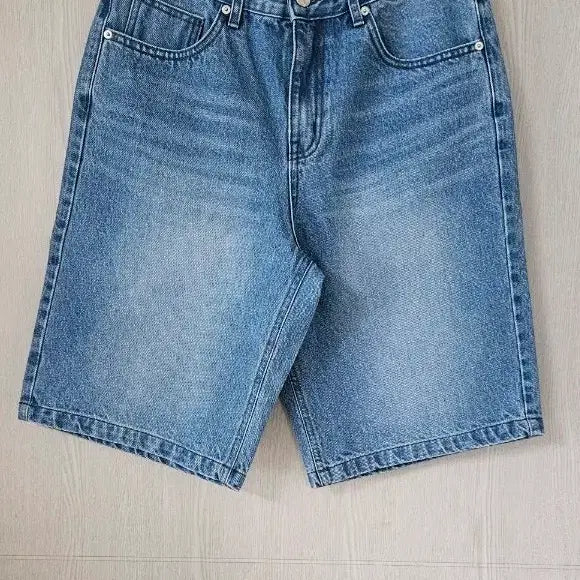 [BUNJANG] Bermuda Denim Shorts / 라지 버뮤다반바지 팬츠 새상품