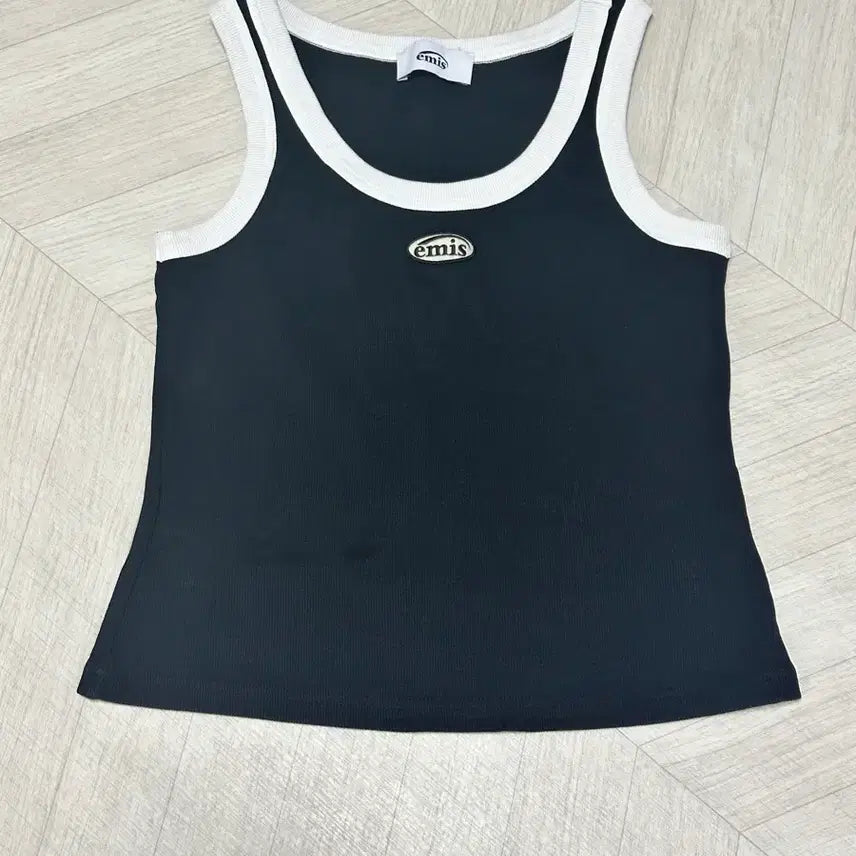 [BUNJANG] Emis Sleeveless Top / 이미스 민소매티(정가 48,000원)