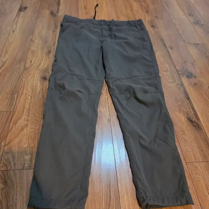 [BUNJANG] H&amp;M Khaki Cargo Pants XL / H&amp;M 가능성 긴카키색 팬츠 XL 허리조절 할수잇음 최상