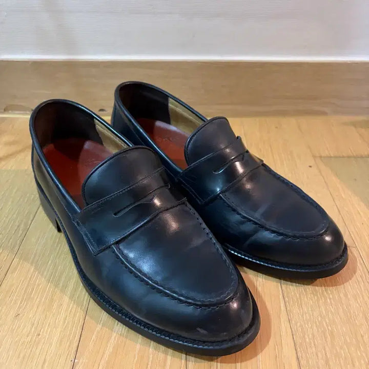 [BUNJANG] Romantic Move Black Leather Loafers / 로맨틱무브 블랙 가죽 로퍼