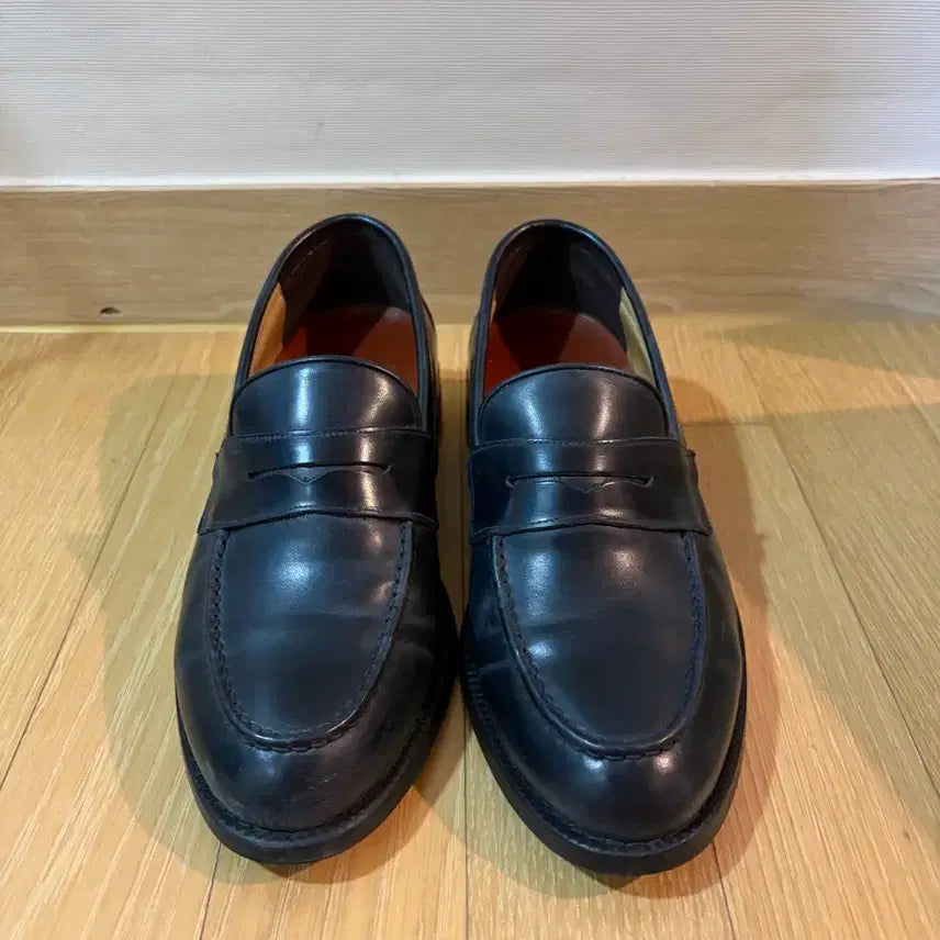 [BUNJANG] Romantic Move Black Leather Loafers / 로맨틱무브 블랙 가죽 로퍼