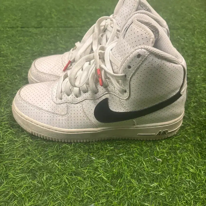 [BUNJANG] Nike Air Force 1 High White/Black Sneakers / 나이키 에어포스1 하이 흰/검