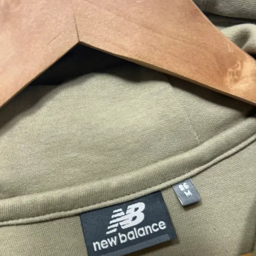 [BUNJANG] New Balance Olive Hoodie M / 뉴발란스 올리브 후드티 M