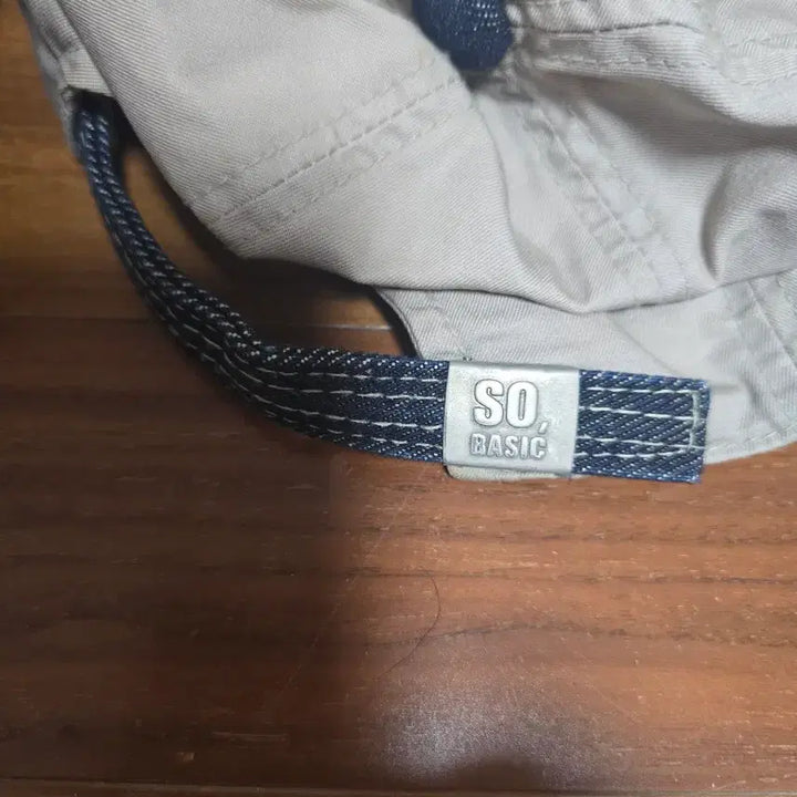 [BUNJANG] Two-Tone Baseball Cap (Navy/Beige) / 볼캡 모자 2종 (네이비/베이지)