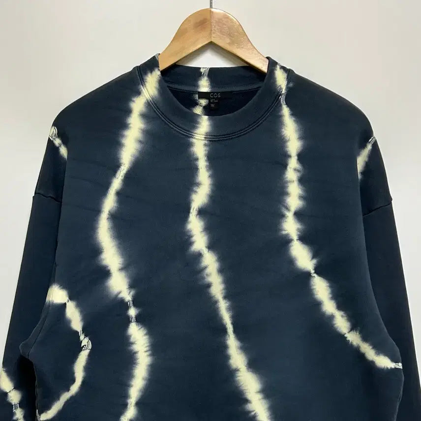 [BUNJANG] COS Tie-Dye Pattern Sweatshirt - Navy, Men&