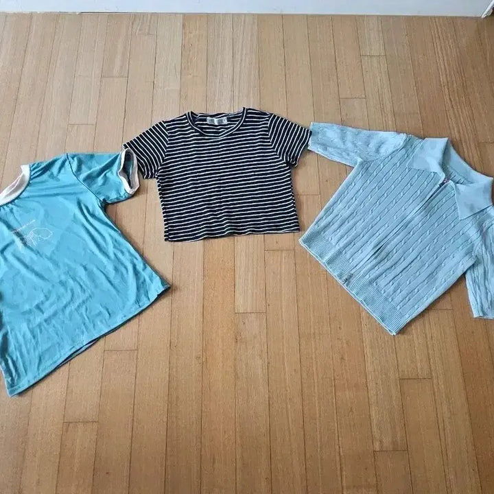 [BUNJANG] Cropped T-Shirts and Knit Cardigan Bundle / 크롭티셔츠 3개