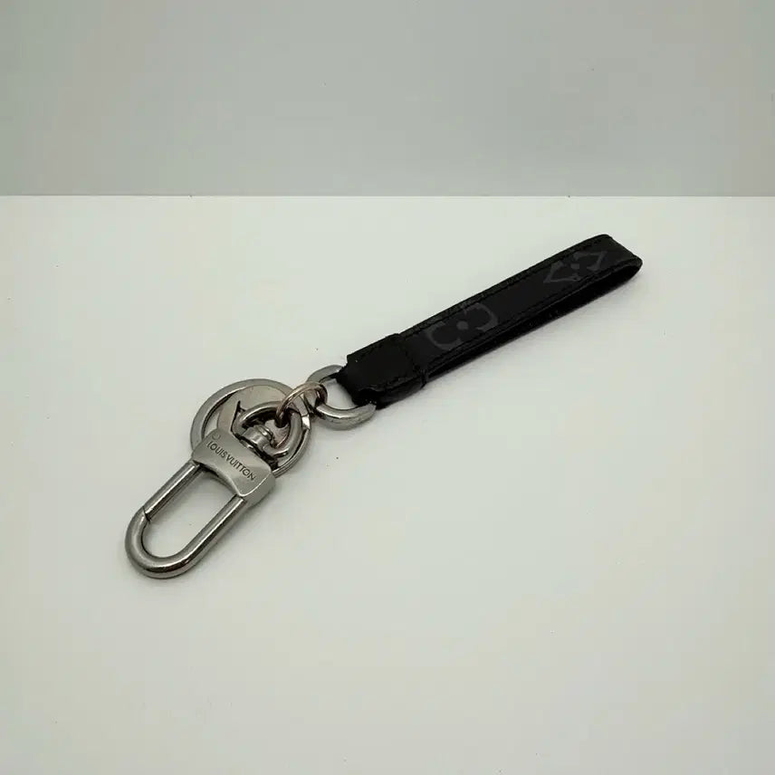 [BUNJANG] Louis Vuitton Monogram Eclipse Dragonne Bag Charm Keychain / [루이비통] 드라곤느 백참 키링 M61950 / B급