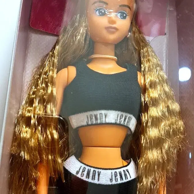 [BUNJANG] Jennie Friend Tanning Kisara Doll / 제니프랜드 태닝 키사라