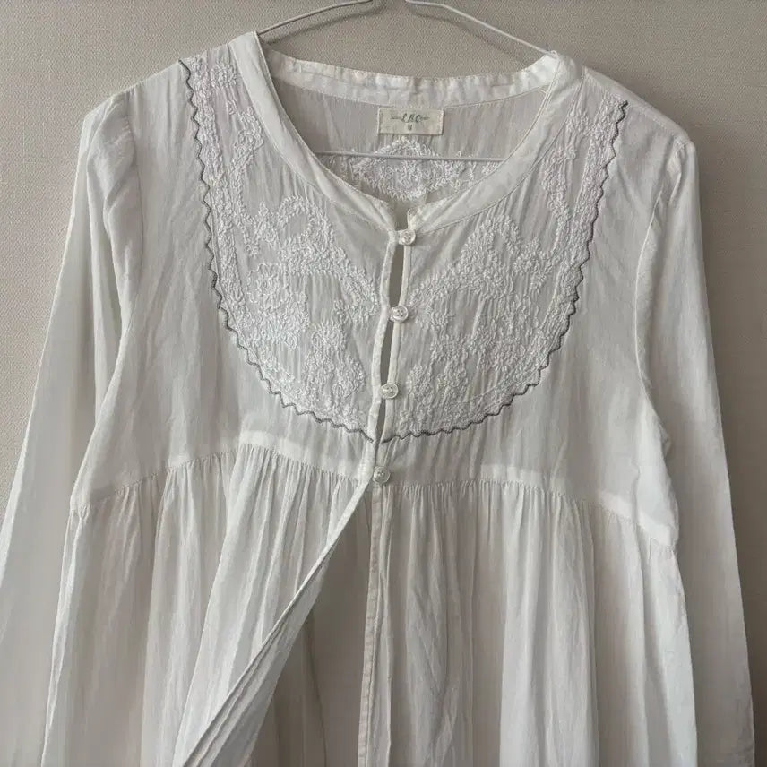 [BUNJANG] White Spider Crochet Cardigan / 화이트 바선생+크로쉐 가디건