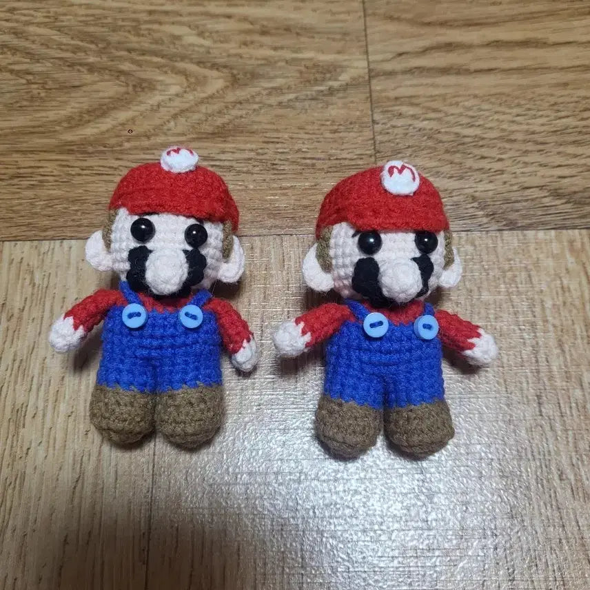 [BUNJANG] Super Mario Hand-Knitted Keychain / 슈퍼마리오 손뜨개키링